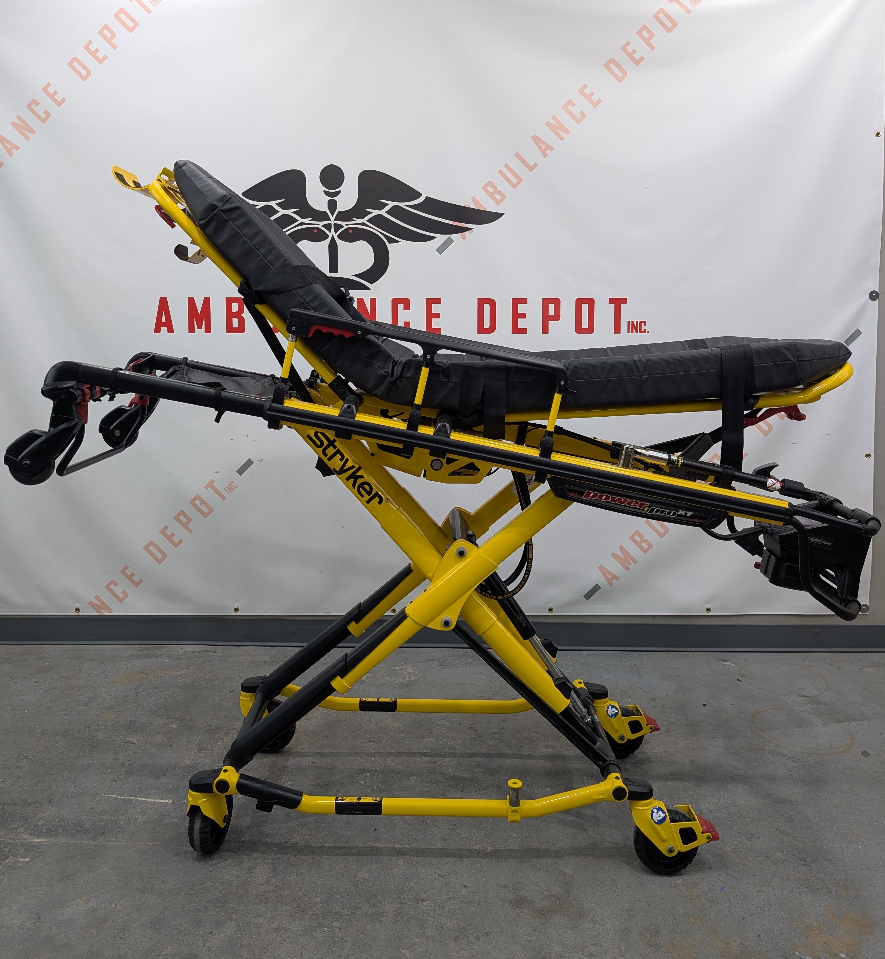 stryker power pro xt 6500 ems stretcher emergency transport